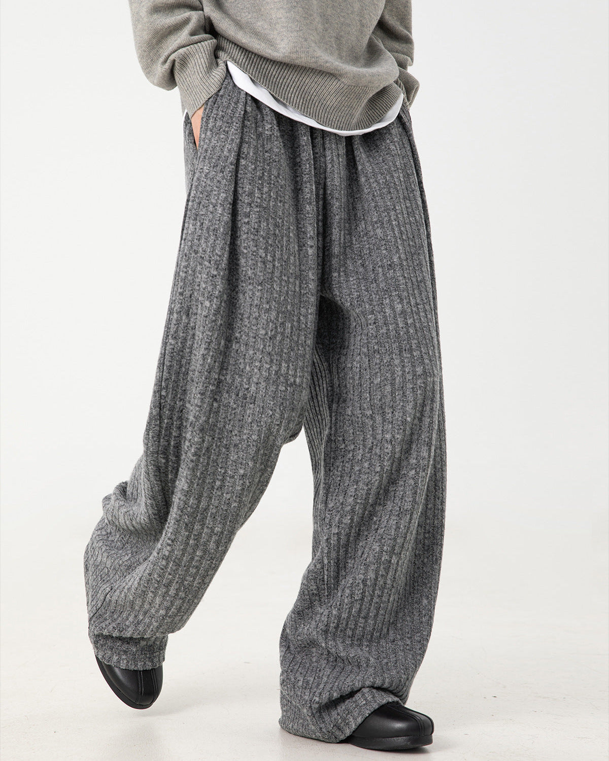 The Textured Fleece Sweatpants