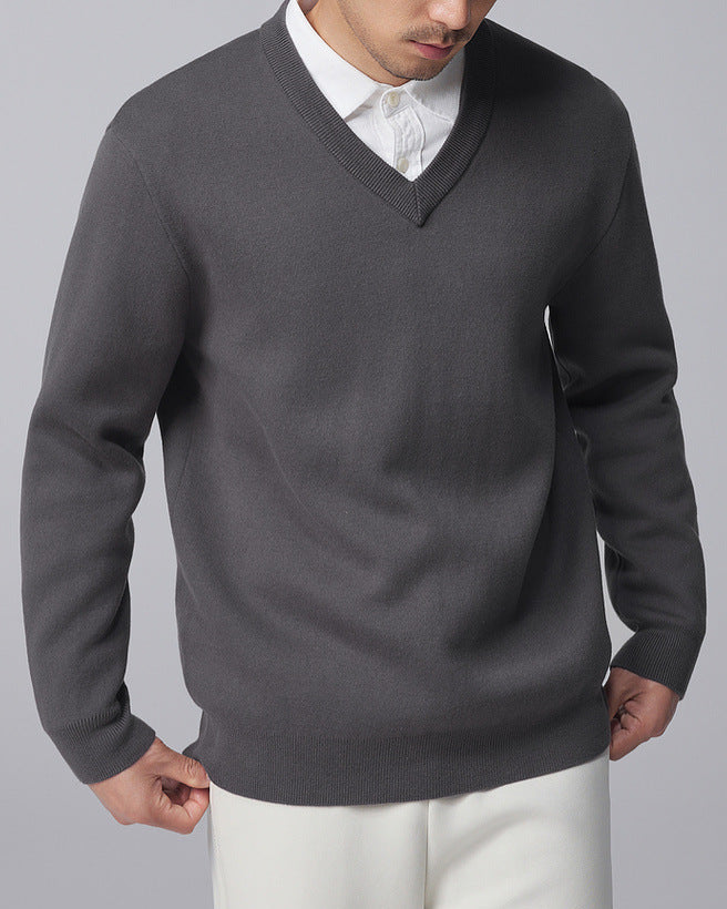 The Mo Maike Relaxed V-Neck Solid Sweater