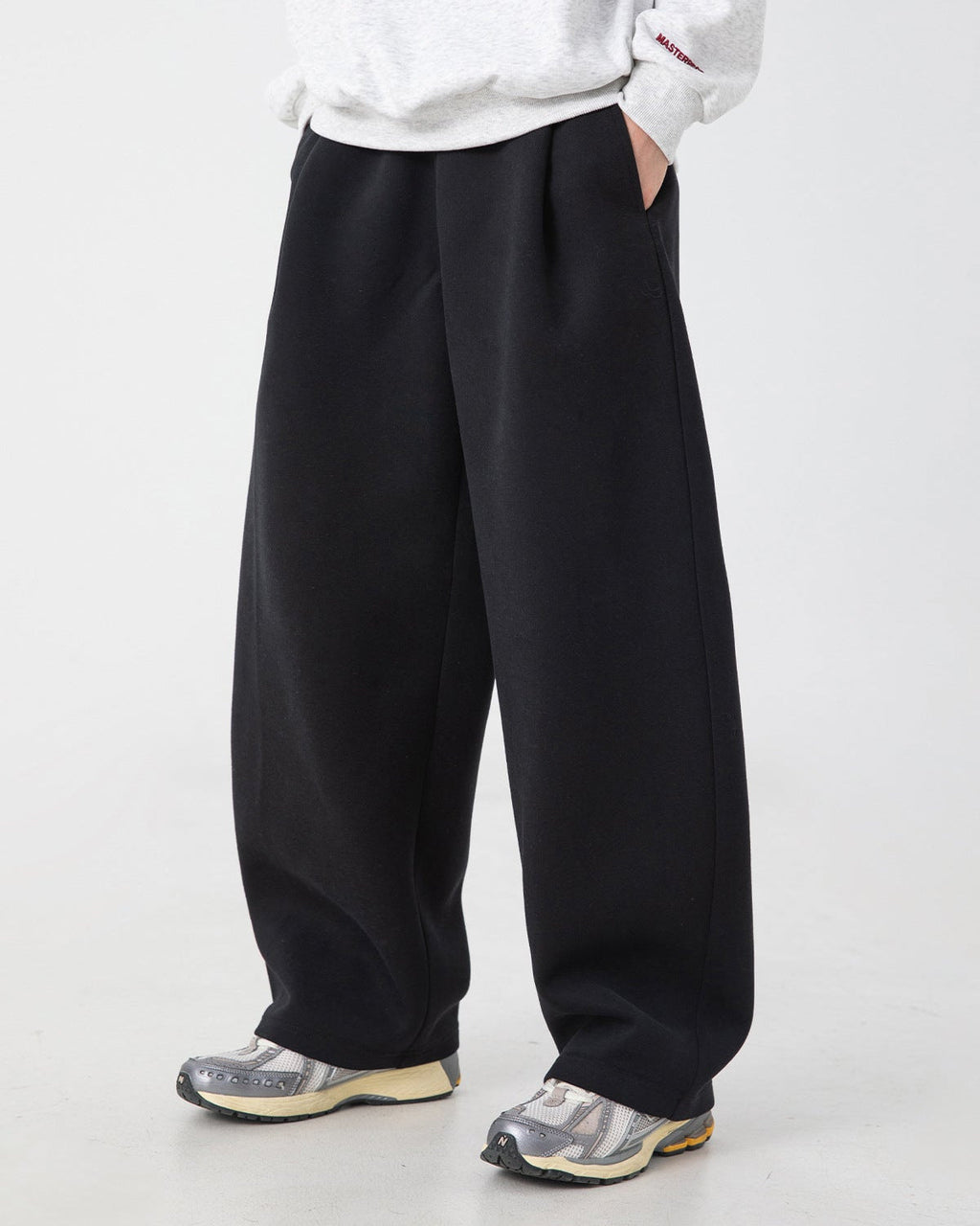The 3D Pleated Sweatpants