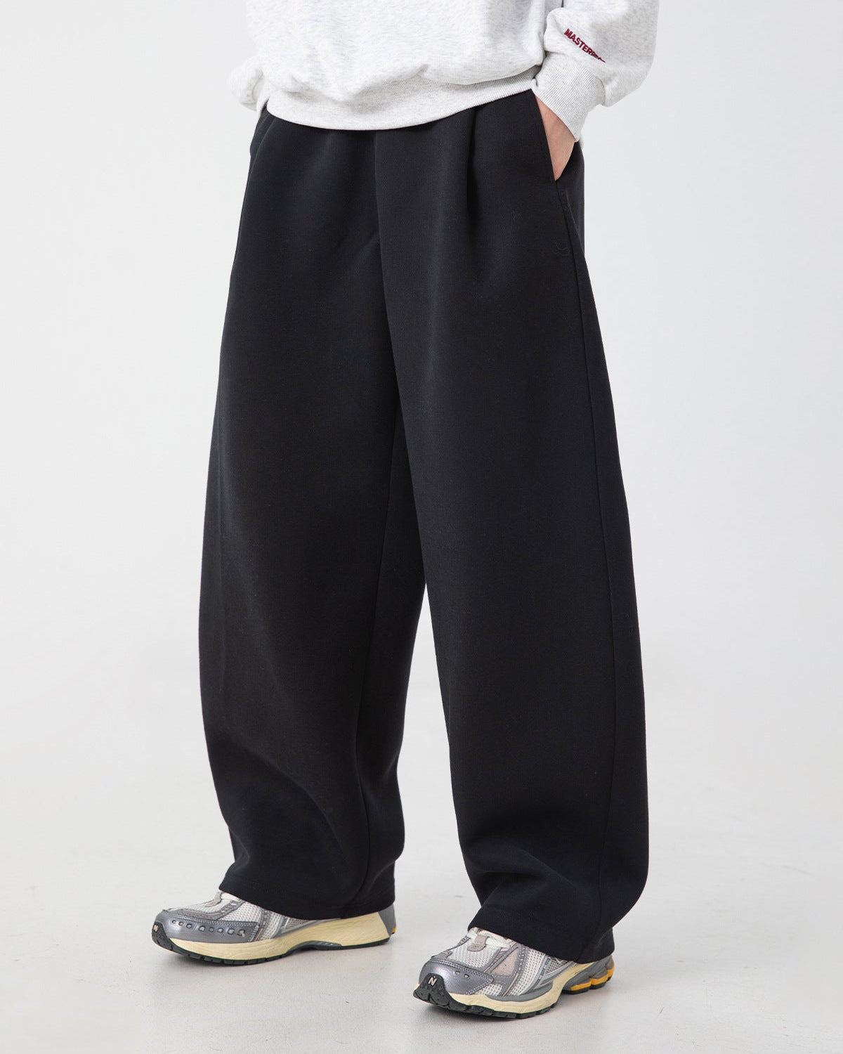 The 3D Pleated Sweatpants