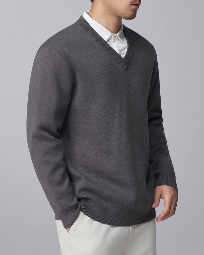 The Mo Maike Relaxed V-Neck Solid Sweater
