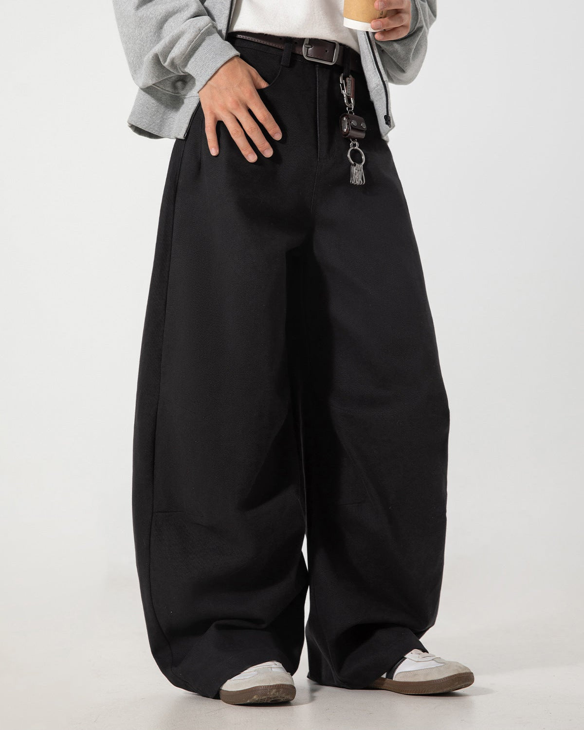 The Vintage Pleated Cargo Jeans