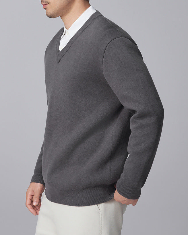 The Mo Maike Relaxed V-Neck Solid Sweater