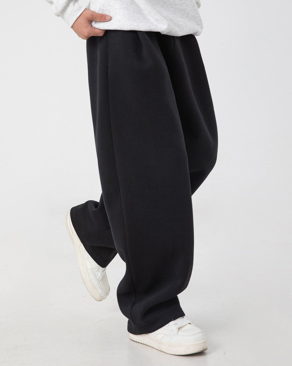The 3D Pleated Sweatpants