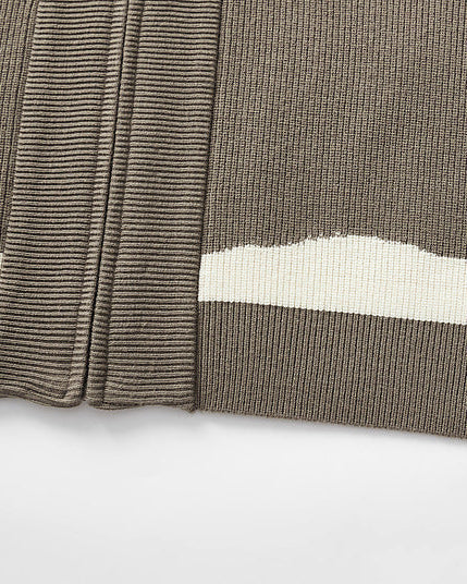 The Mo Maike 2025 Stylish V-Neck Knit Cardigan