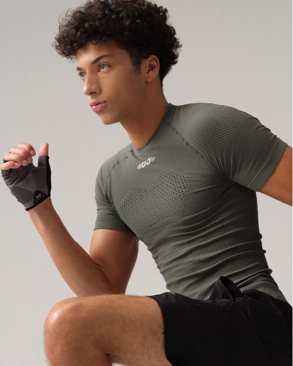 AeroFlex Seamless Compression Shirt