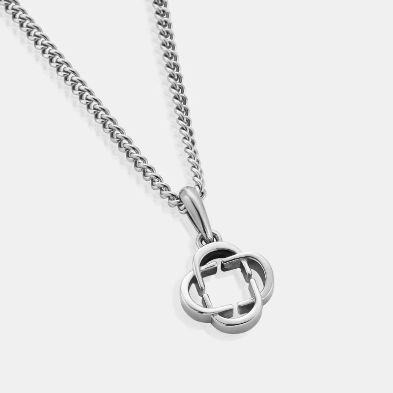 Clover Pendant Necklace