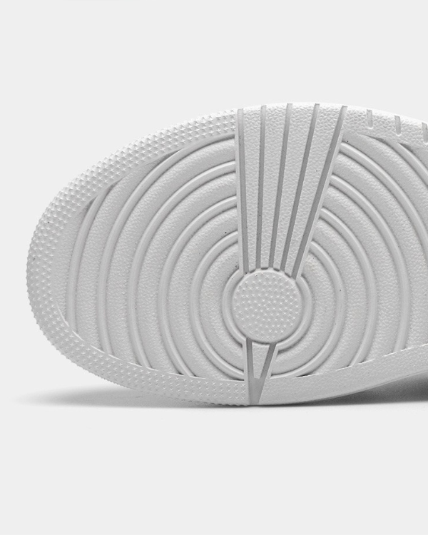 Lyon Court Classic Sneaker