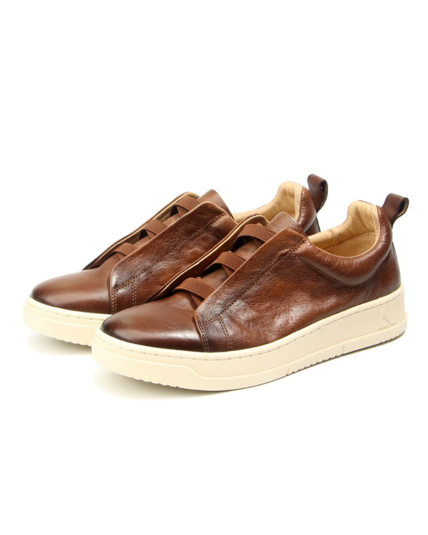 The Chestnut Vintage Laceless Leather Sneaker