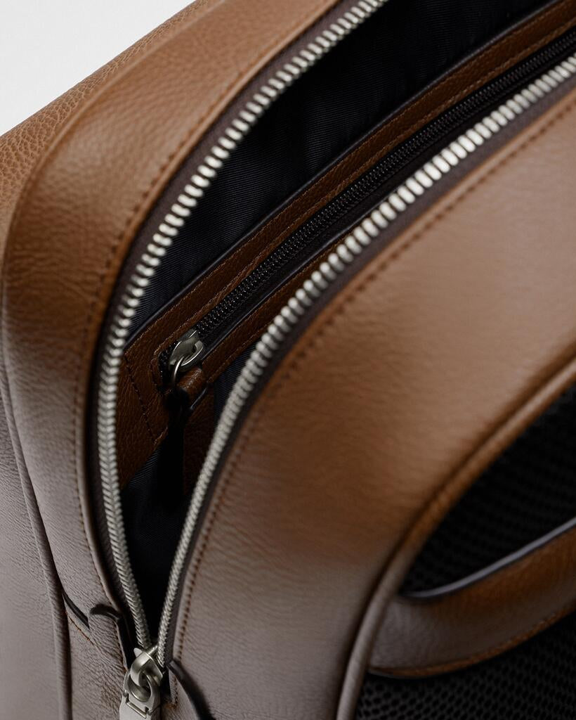 Minimal Tour Leather Backpack